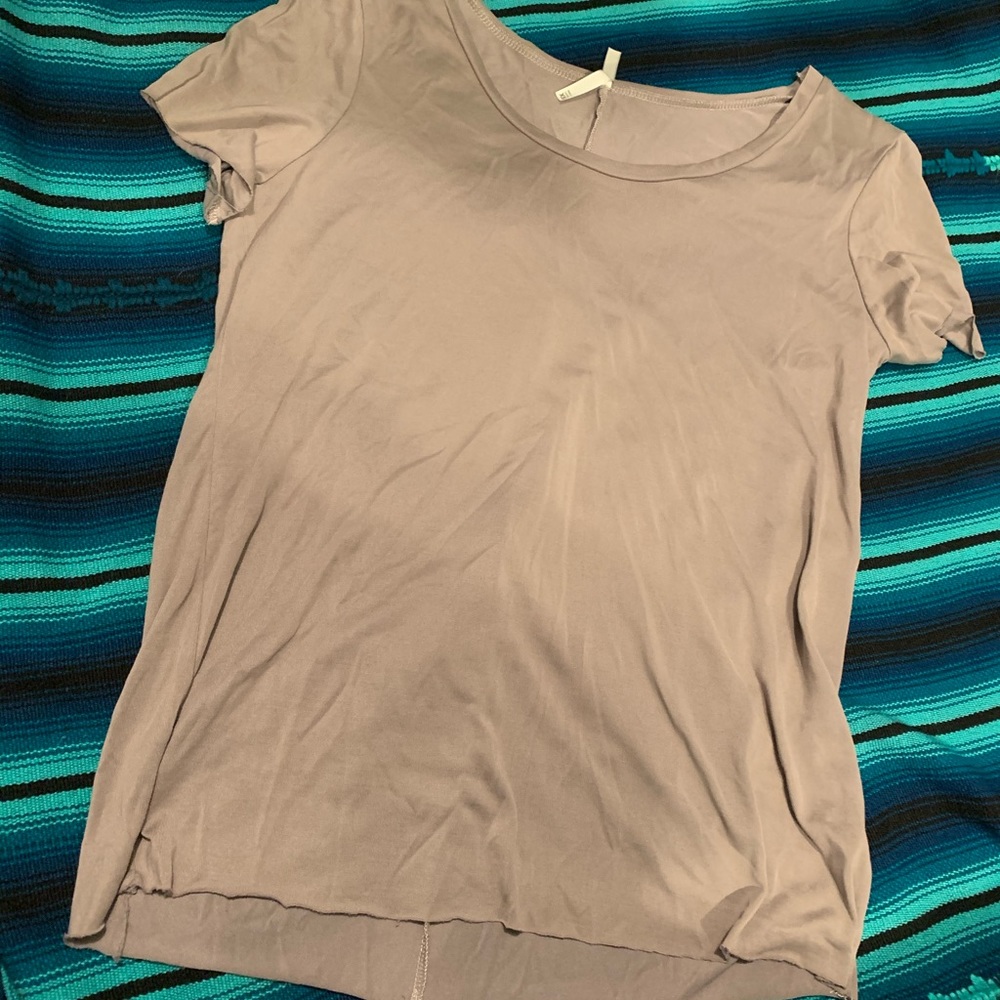 Tan women’s fitted T